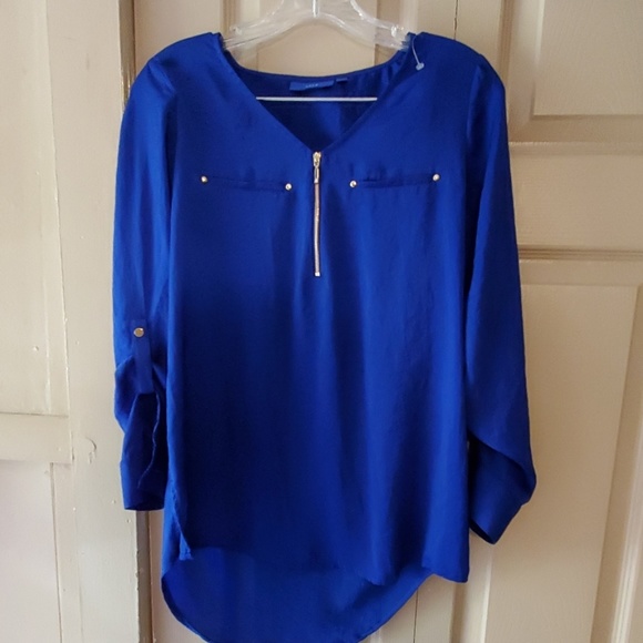 Apt. 9 Tops - Beautiful nwot apt 9 silk top